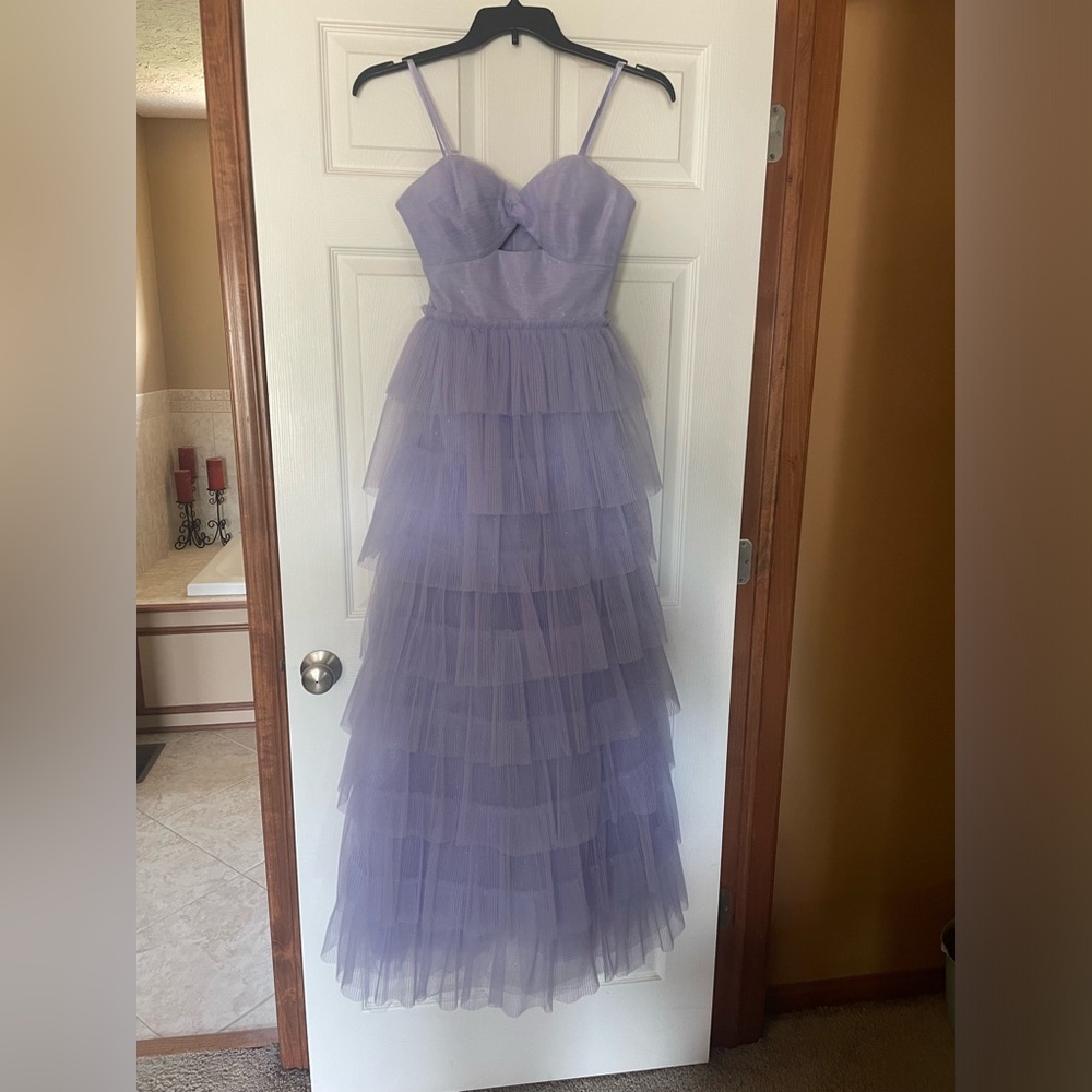 Lavender/Purple Stunning Tiered Dress size 0 EUC🔥